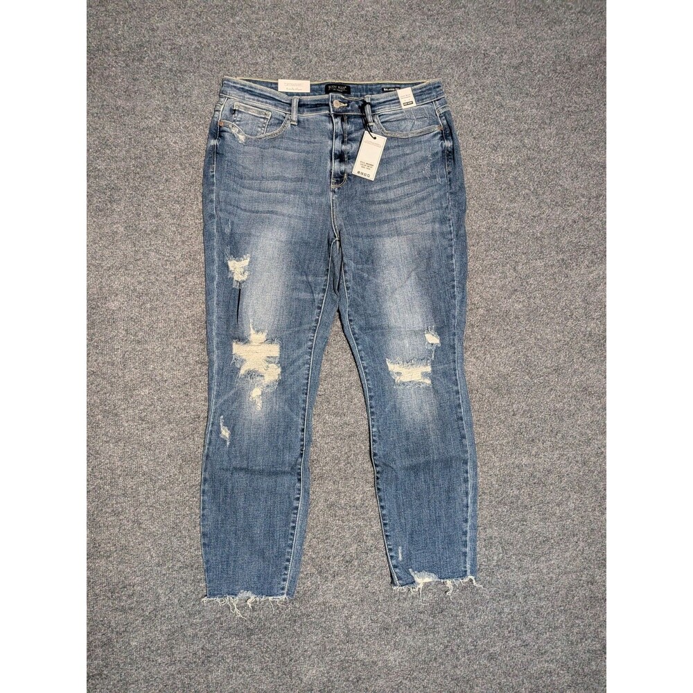 Judy Blue Jeans Womens 15/32 Relaxed Fit High Rise Distressed Denim